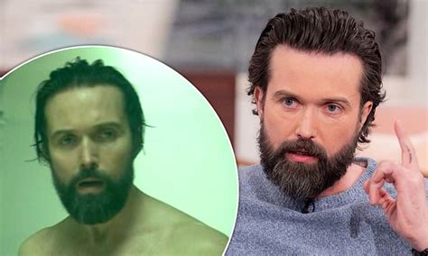 Emmett J Scanlan Details Vulnerability He Felt While Filming Naked