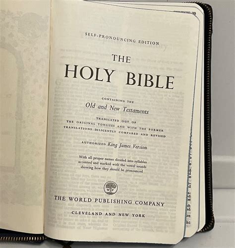 Holy Bible Kjv Red Letter Self Pronouncing Edition Concordance