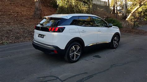 2018 Peugeot 3008 Allure review - Drive