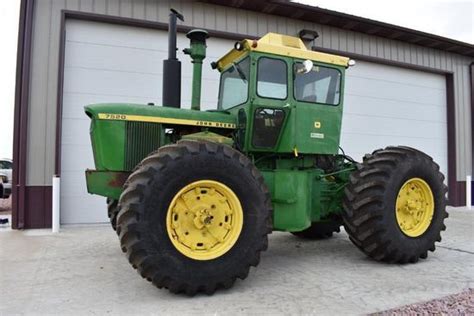 Deere 7520: Specs, Engine, Transmission, Dimensions