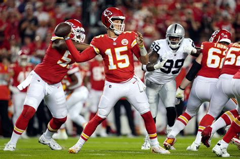 Chiefs Vs Raiders Prediction Who Will Win Preview Odds Line Spread