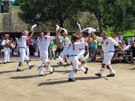 Morris Dancers Cardiff | Welsh Dancers | Traditional Morris Dancers