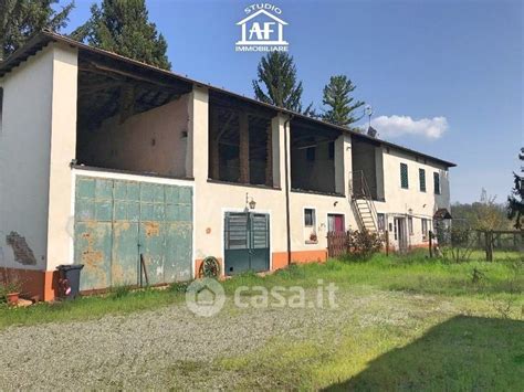 Rustico Casale In Vendita In Vicolo Roma A Francavilla Bisio 400mq