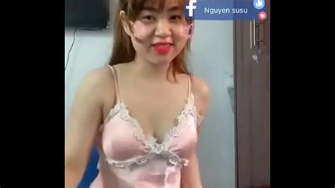 Gái Việt mặc đồ ngủ gợi cảm livestream show hàng Phim Sex Vietsub Mới