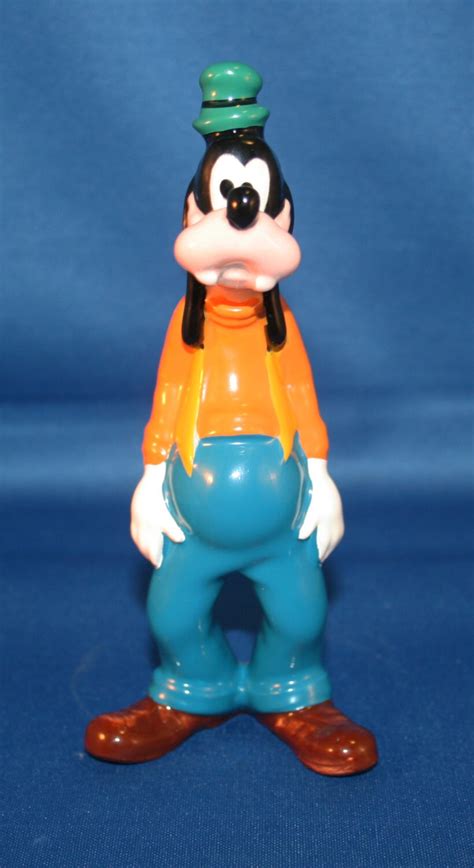 Vintage Disney Goofy Figurine Made In Japan Walt Disney Porcelain Goofy