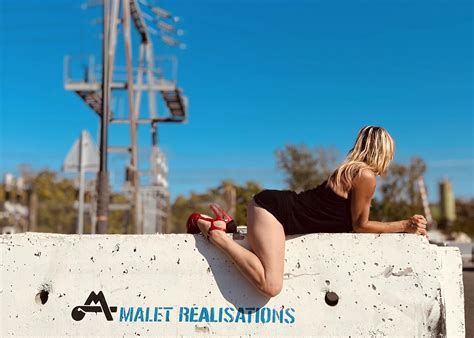 Exhib Outdoor Slut Stepmom Milf Show Her Ass Boob Pussy Pose 31 Pics XHamster