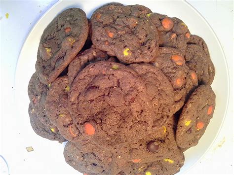 Ally in Cali: Nutella Reese's Pieces Cookies