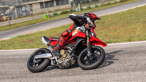 New Hypermotard Mono Live Play Ride