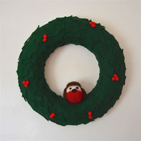 Felt Christmas wreath | Hello! Hooray!