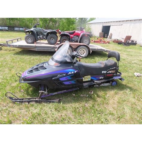 1995 Polaris Touring Xlt 700cc Triple Cyl Snowmobile W Electric Start