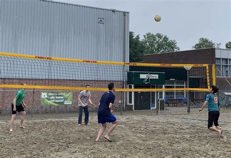 Natte Start Voor Senioren Beach Volleybalvereniging Alterno Apeldoorn