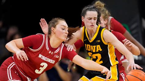 Iowa vs. Wisconsin WBB: Hawkeyes win, Caitlin Clark excels | weareiowa.com