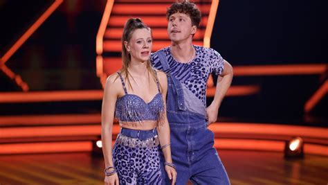 Let S Dance Ann Kathrin Bendixen Mit Harten Worten Nach Schwacher