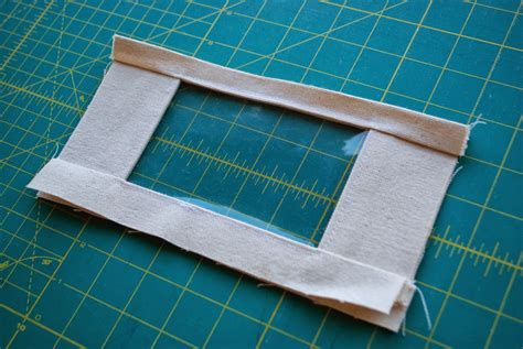 Roonie Ranching Neat Finish Window Pouch Tutorial