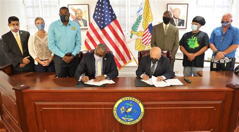 Governor Bryan Signs Agreement With Renaissance Group For 25 Acres Of