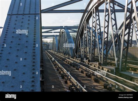 Barnes bridge rail station hi-res stock photography and images - Alamy