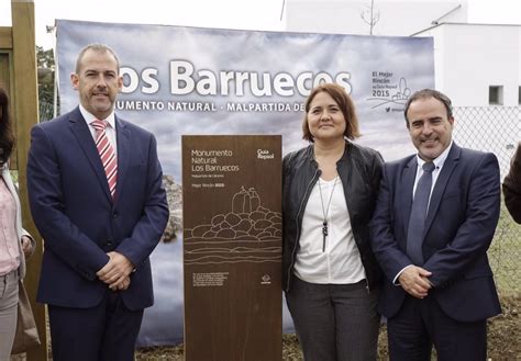 Gu A Repsol Entrega Al Monumento Natural De Los Barruecos La Placa Al