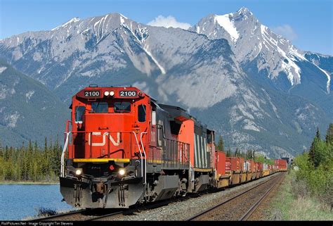 Cn 2100 Canadian National Railway Ge C40 8 Dash 8 40c At Jasper