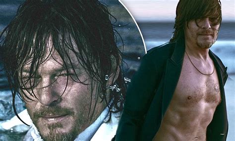 Shirtless Norman Reedus Unveils Ripped Six Pack Daily Mail Online