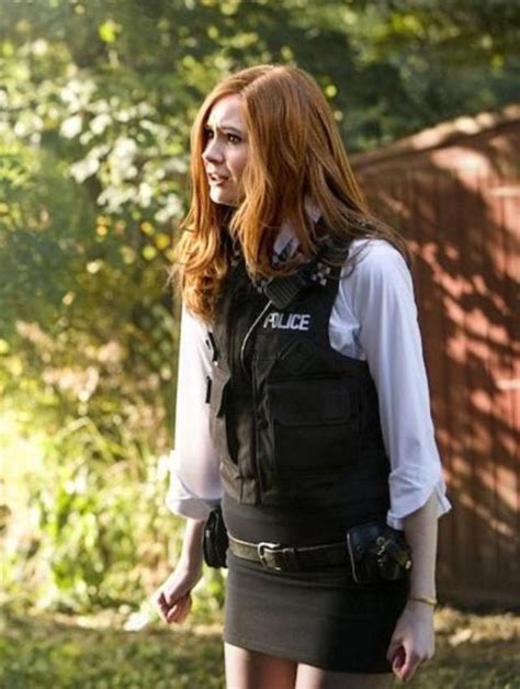 Amy pond kissogram | Karen gillan, Amy pond, Doctor who