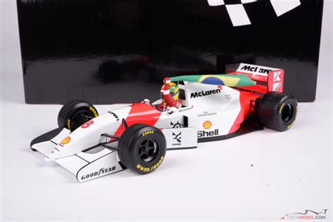 Model Car McLaren MP4 8 Senna 1993 Minichamps Tibormodel