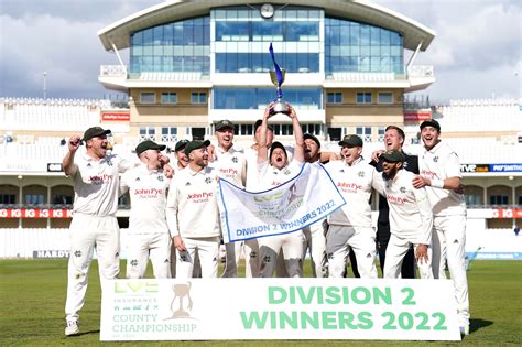 County Championship Review Final Tables Team Of The Season And A