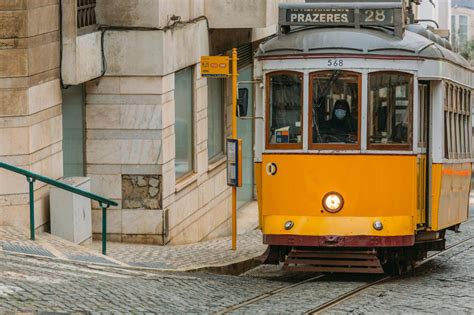 O Elétrico 28 A História De Um Dos Mais Emblemáticos ícones De Lisboa