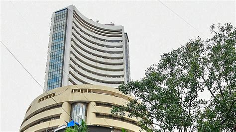 Closing Bell Sensex Slumps Over 500 Points To 65 280 Nifty Drops To