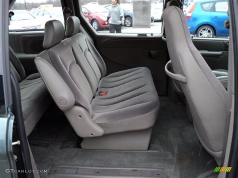 2002 Chrysler Voyager Standard Voyager Model interior Photo #58748751 ...