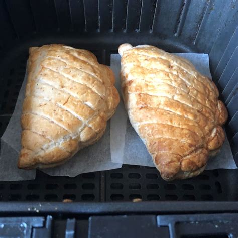 How To Reheat Cornish Pasties In An Air Fryer Aiir Fryer