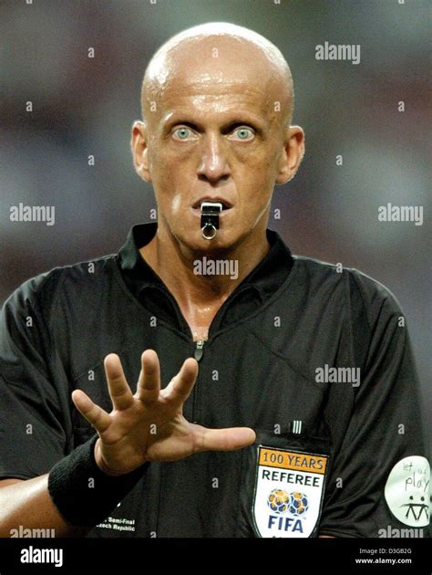 Dpa Italian Referee Pierluigi Collina Gestures And Displays A Stock