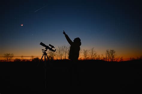 Saturn in sky tonight offers a rare view for amateur stargazers 33