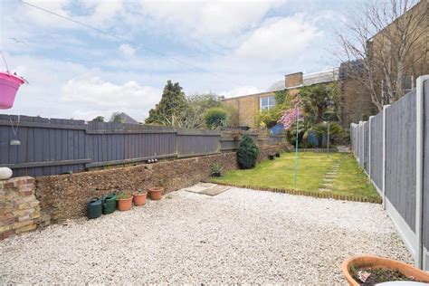 Thanet Gardens Folkestone Bed Terraced House