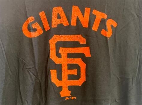 Majestic Men San Francisco Giants Round Neck Short Sleeve T Shirt