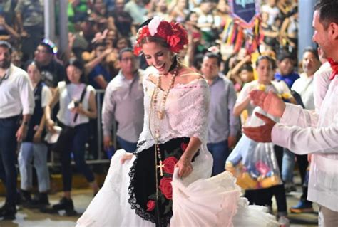 Con Alcaldes De Veracruz Y Boca Del Río Arranca Segundo Desfile Del