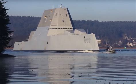 US Navy Destroyer USS Zumwalt