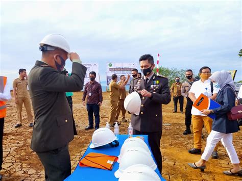 Kapolres Tapsel Hadiri Peletakan Batu Pertama Menara Pandang Kebun Raya