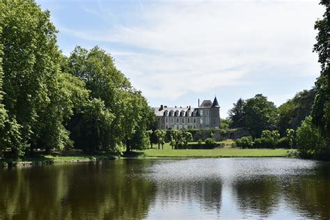 Parc du château Bruyères le Châtel