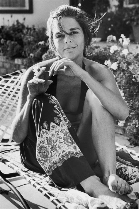 In Photos Ali Macgraws All American Style Ali Macgraw Ali Mcgraw