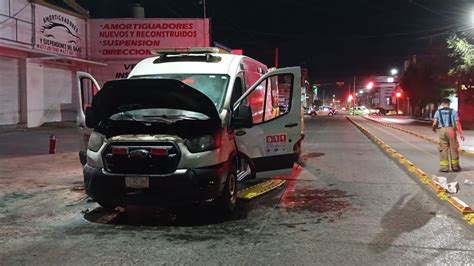 Arde Ambulancia De Protecci N Civil De Le N En Avenida Ju Rez