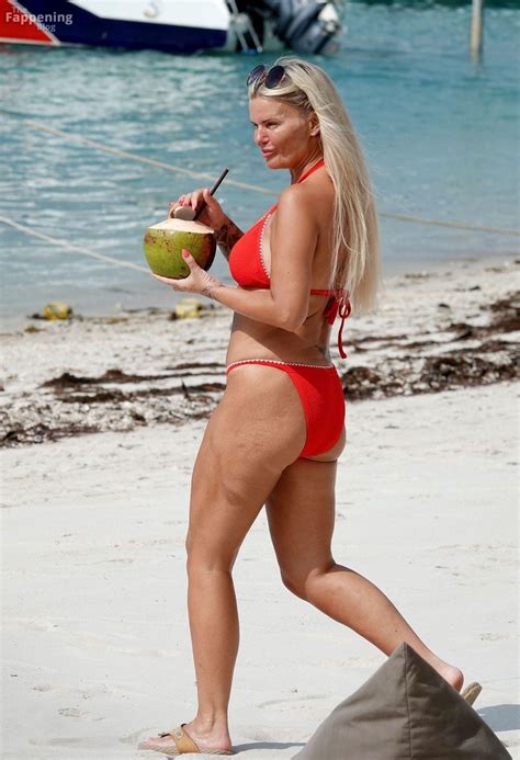 Kerry Katona Looks Hot In A Red Bikini While Relaxing On The Beach In