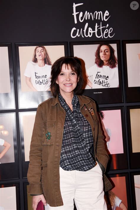 Photo Exclusif Tina Kieffer Dîner des Femmes Culottées Etam au