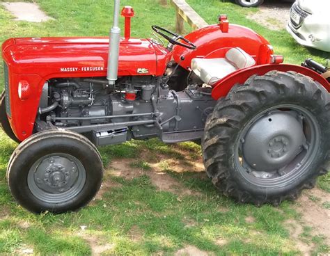 Massey Ferguson 35 Restoration - Bill Collinson