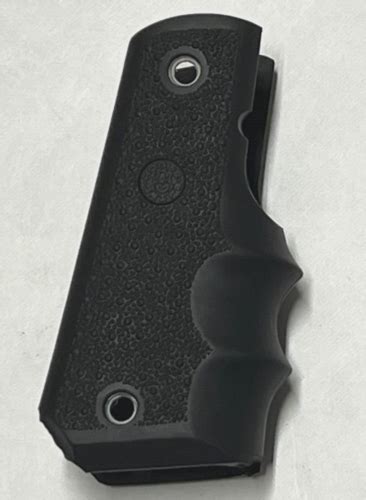 Hogue 1911 Government Model Custom Bobtail Rubber Grip Wfinger