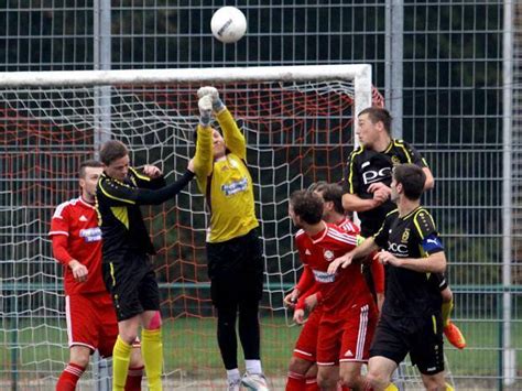 Lokalsport SV Sonsbeck hält sich hinten schadlos