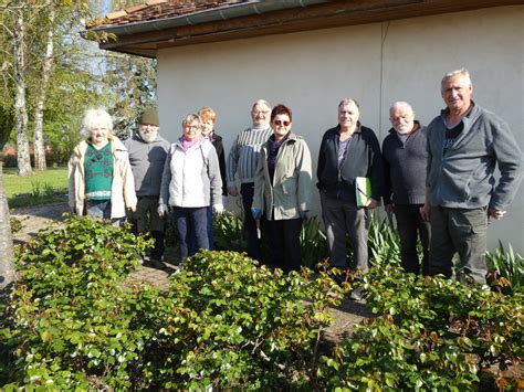 Montpont En Bresse Le Programme De La F Te Des Fleurs Et Jardins D Voil