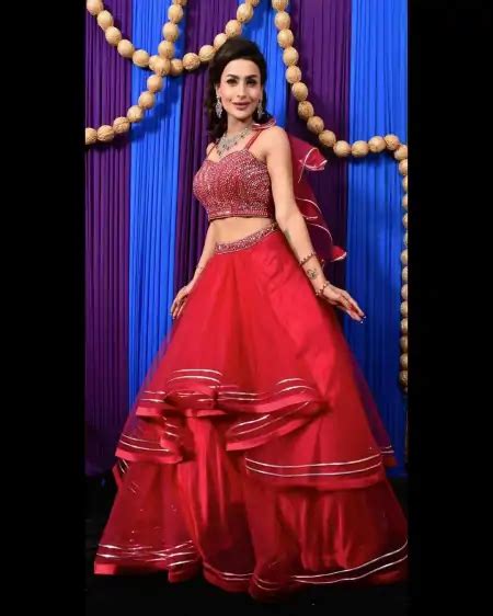 Pavitra Punia Top 20 Hot Pics And Photo