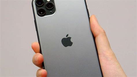 Logo Apple Di IPhone Bakal Bisa Menyala Dan Diatur Warnanya