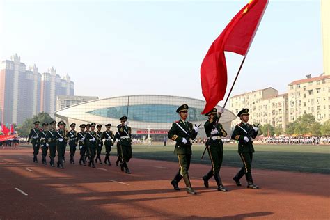 校团委第十二届大学生国旗护卫队预备队组建完毕 湖北商贸学院