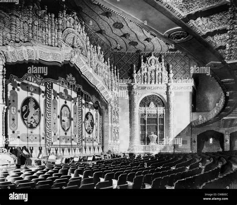 1920s movie theater interior hi-res stock photography and images - Alamy